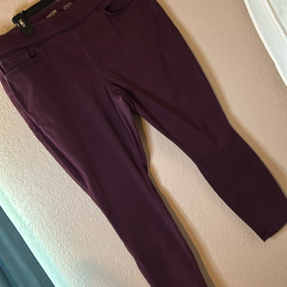 Levi Signature pull on pants